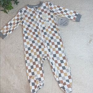 NWT Milkberry Neutral Checkered Footie Bamboo 3-6M Gray Tan